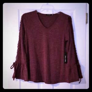 Doe & Rae NWT Soft Plum Sweater Small